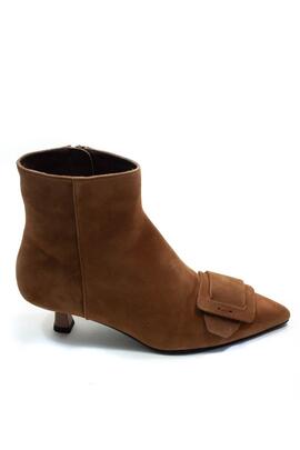 Botin Angari Maga ante camel