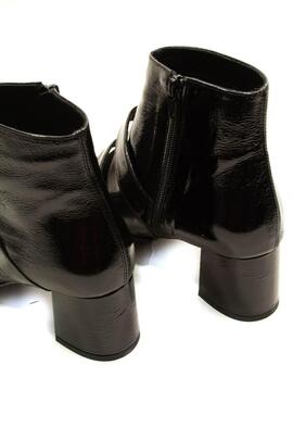 Botin Angari Julieta Charol negro