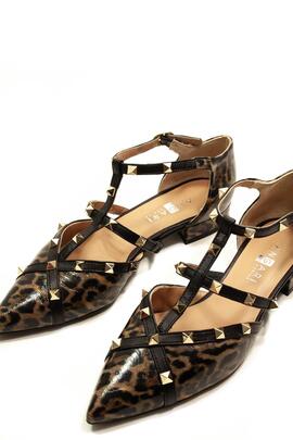 Zapato Angari Viena charol leopardo