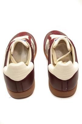 Deportiva Back70 Cloud N26 burdeos