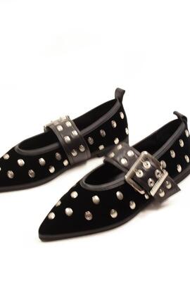 Bailarina Venezianas Cabra ante negro