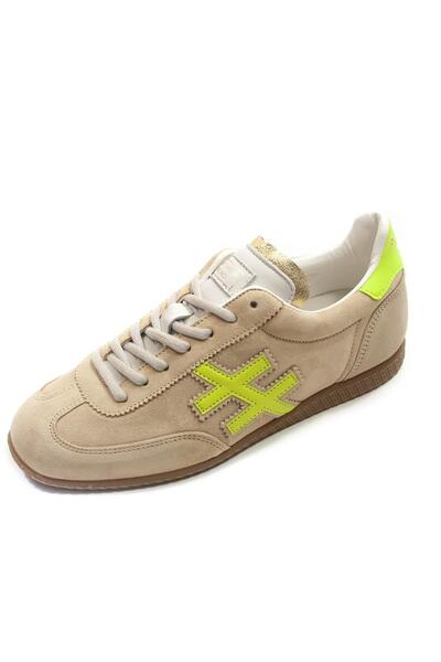 Gallery a02642 uqx6tix0