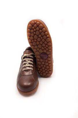 Zapato Camper Pelotas marrón