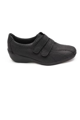 Zapato 24Hrs cuña velcro negro