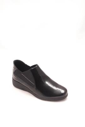 Zapato 24Hrs cuña charol negro