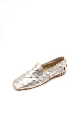Zapato Pertini trenzado plata
