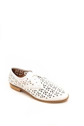 Zapato Salonissimos Nereida calado cordon blanco